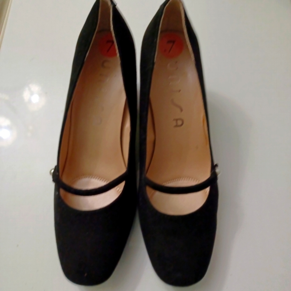 Unisa Women Sz 7 Shoes